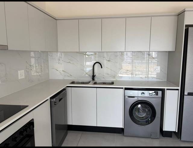 2 BEDROOM PROPERTY TO RENT IN SANDOWN